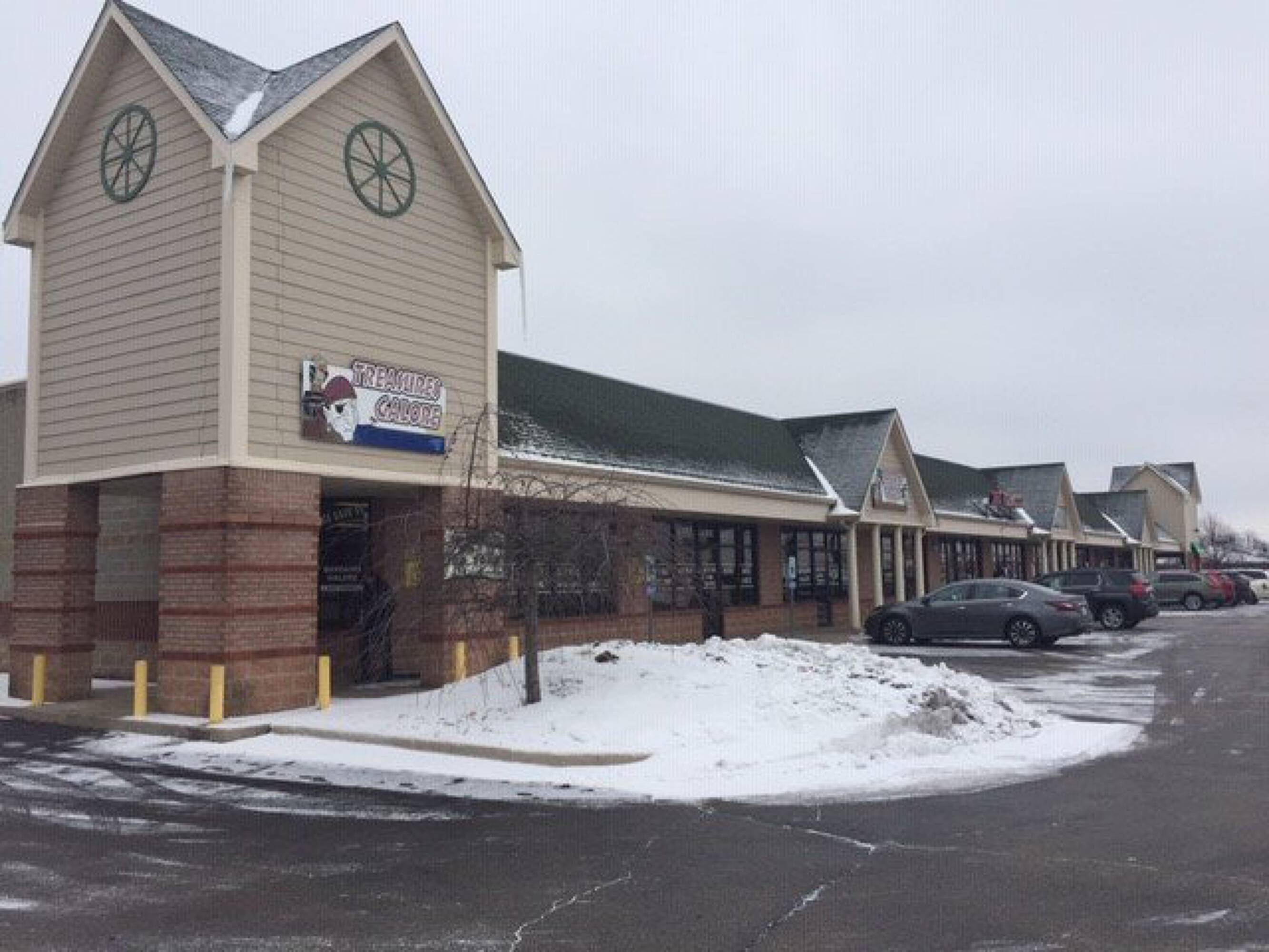 4320 Sandy Hollow Rd, Rockford, IL 61109