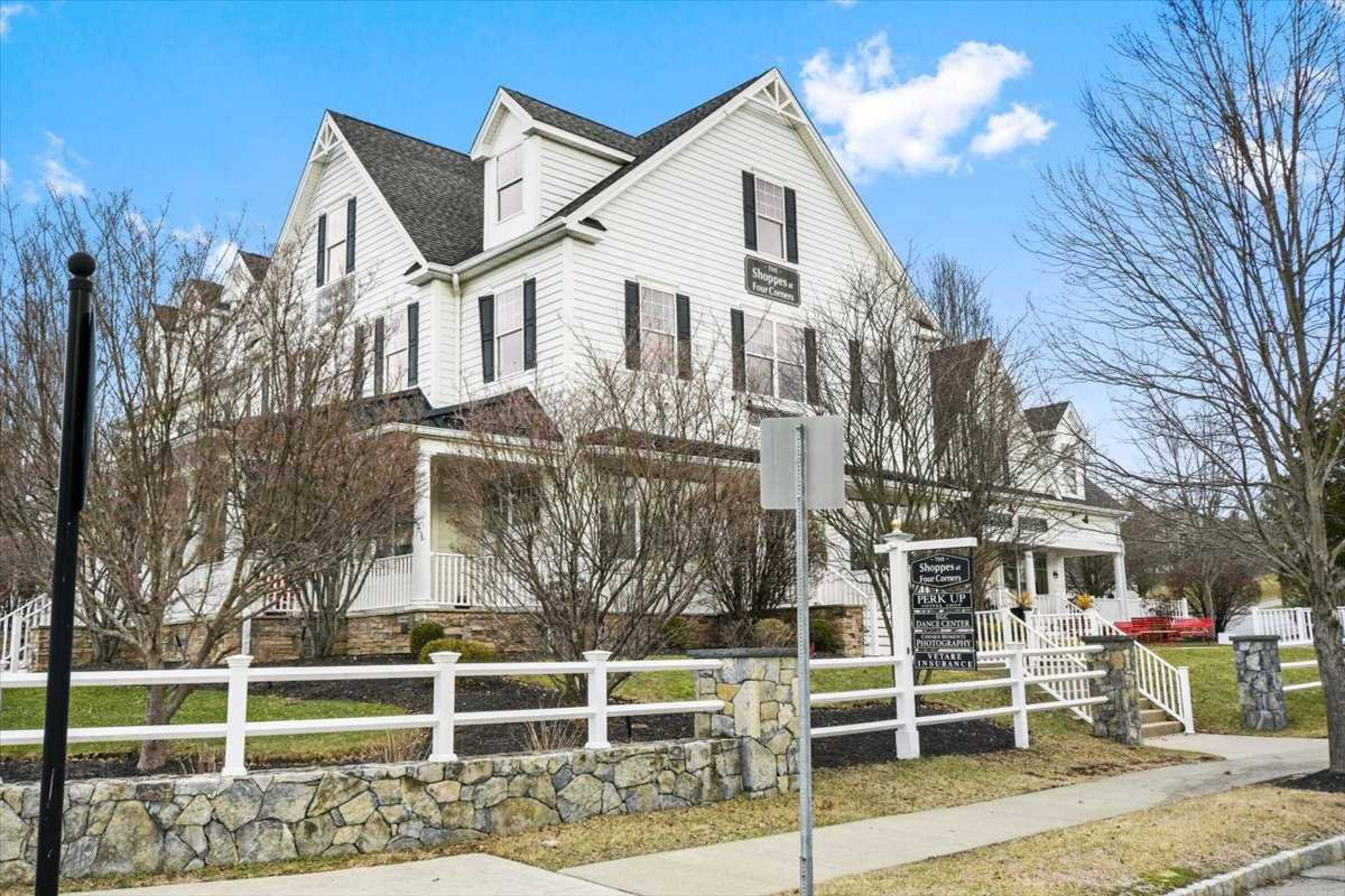 1 Four Corners Blvd, Hopewell Junction, NY 12533