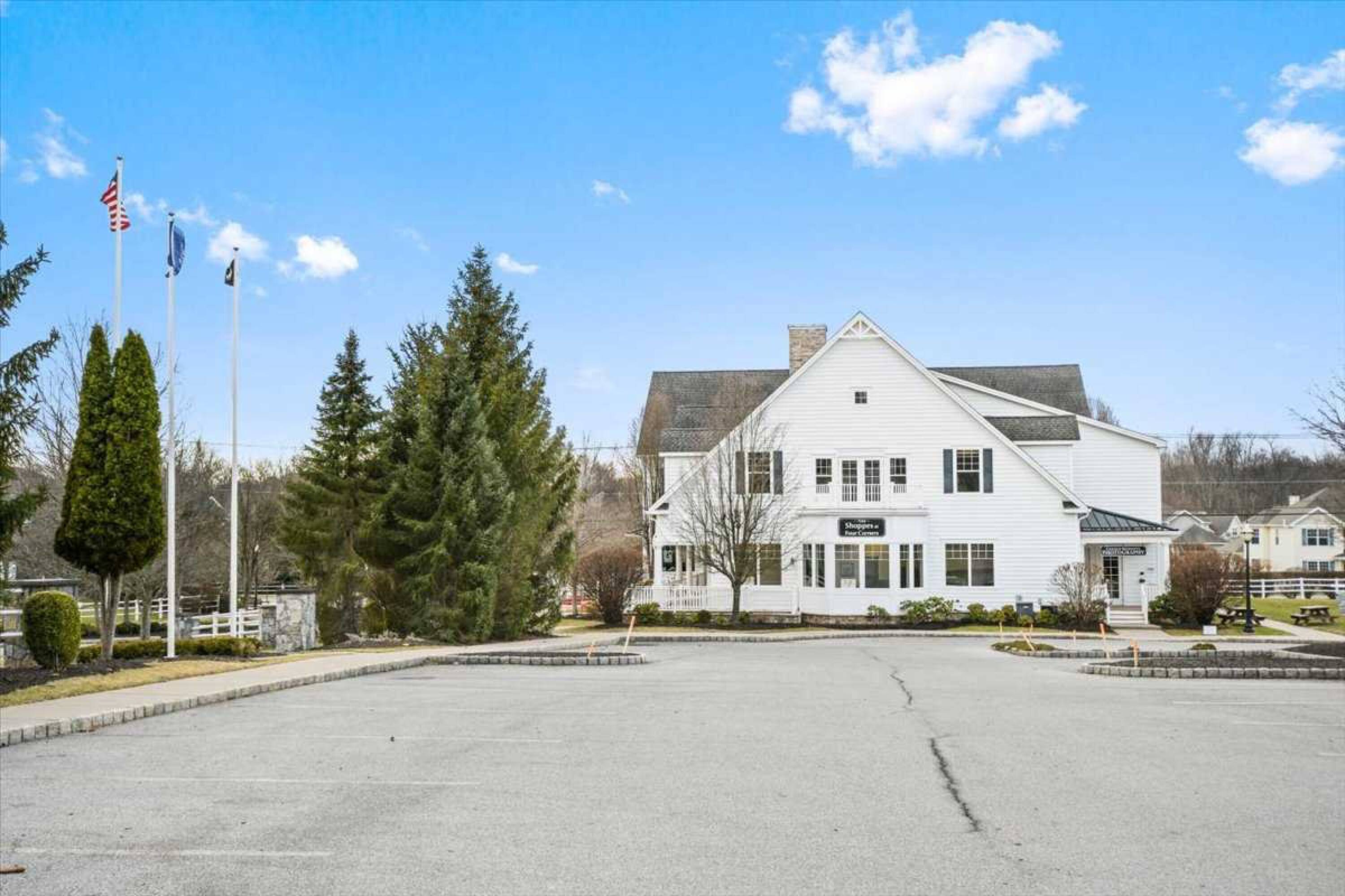 1 Four Corners Blvd, Hopewell Junction, NY 12533