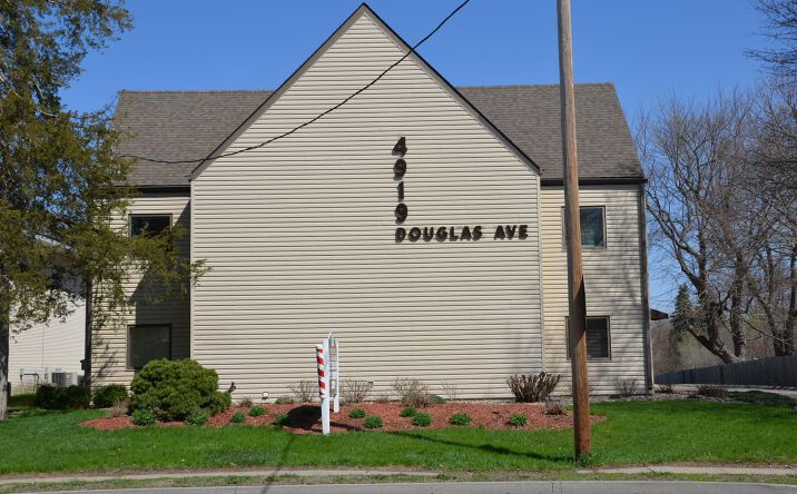 Pictures of Office property located at 4919 Douglas Ave, Des Moines, IA 50310 for lease - image #1