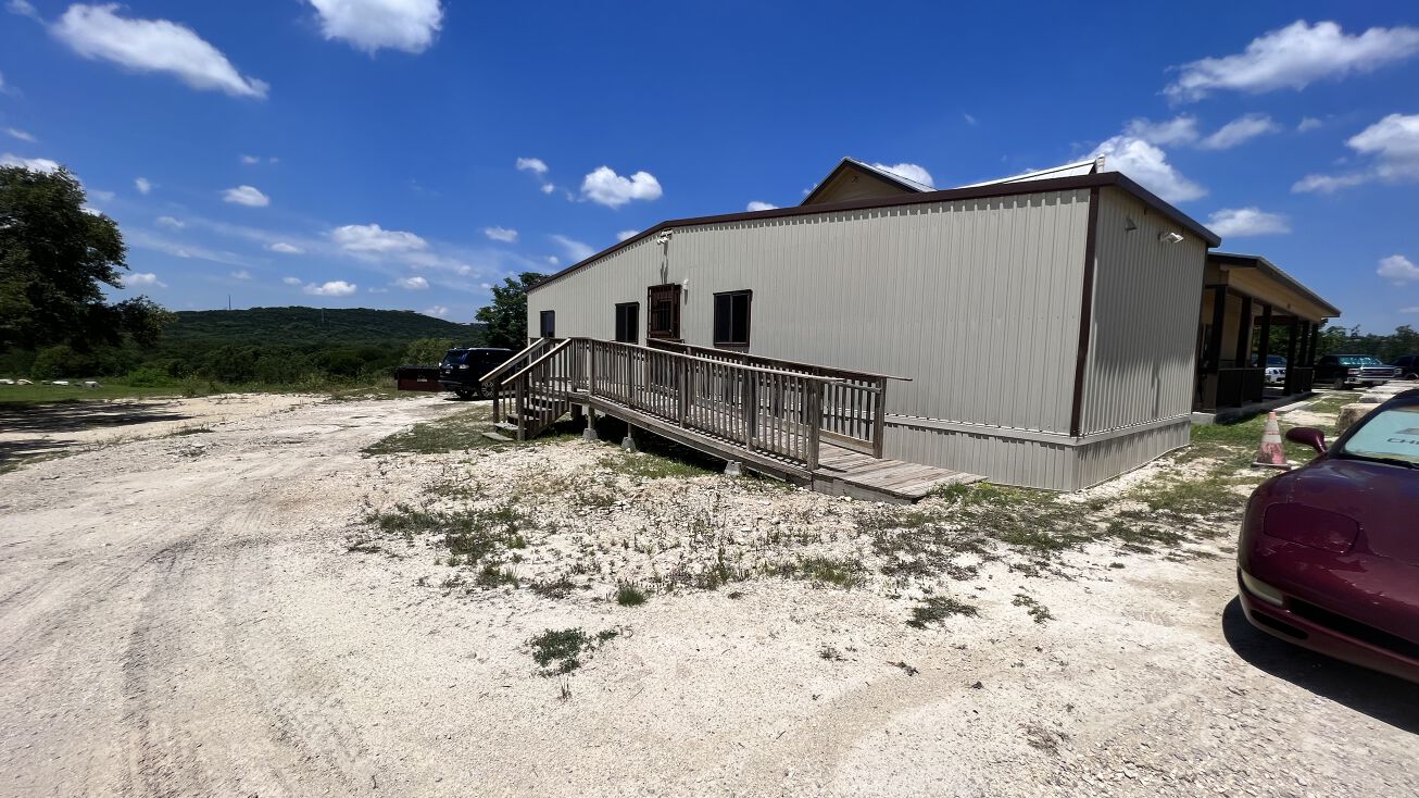15241 Bandera Rd, Helotes, TX 78023