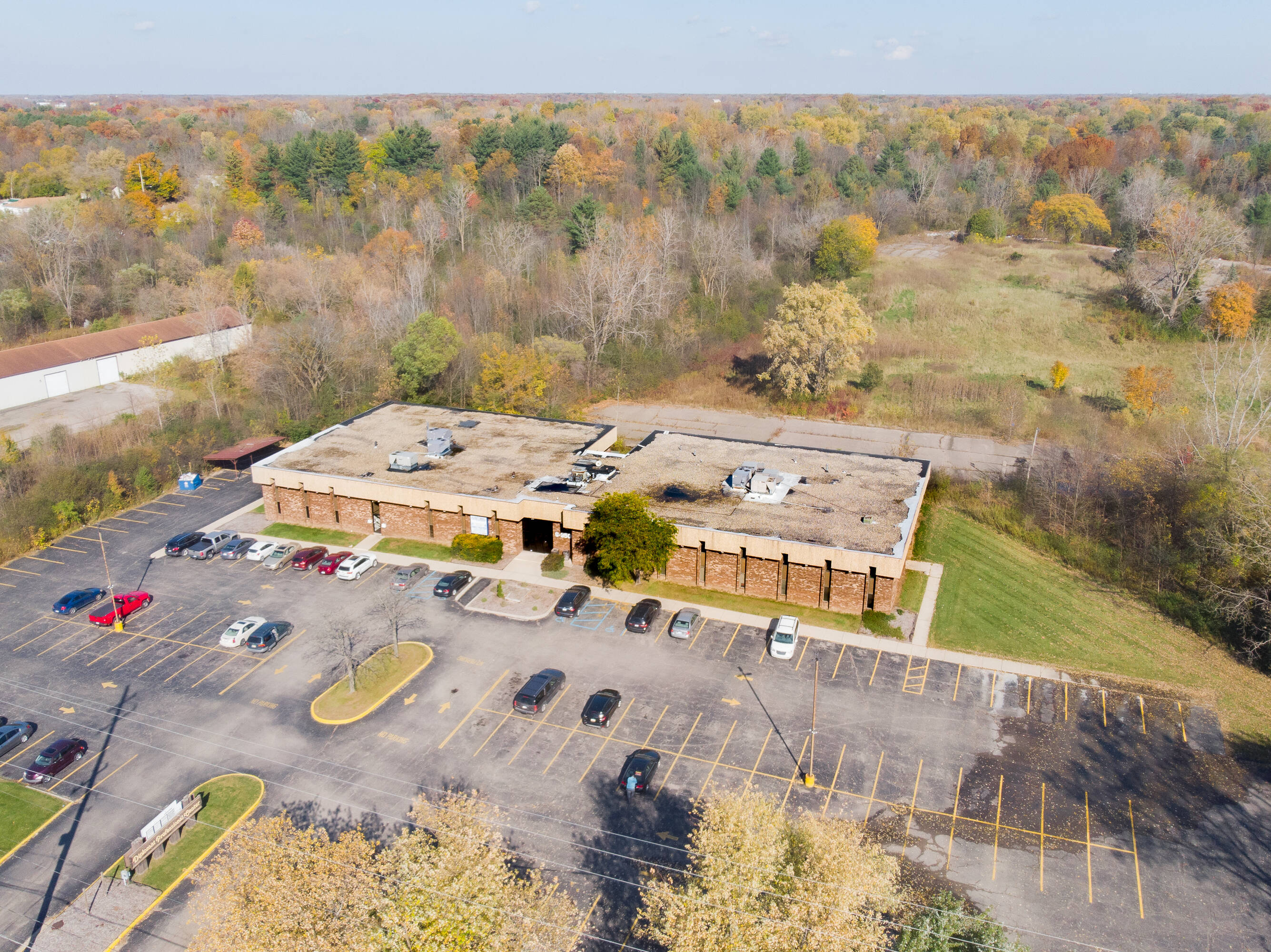 G3500 Flushing Rd, Flint, MI 48504