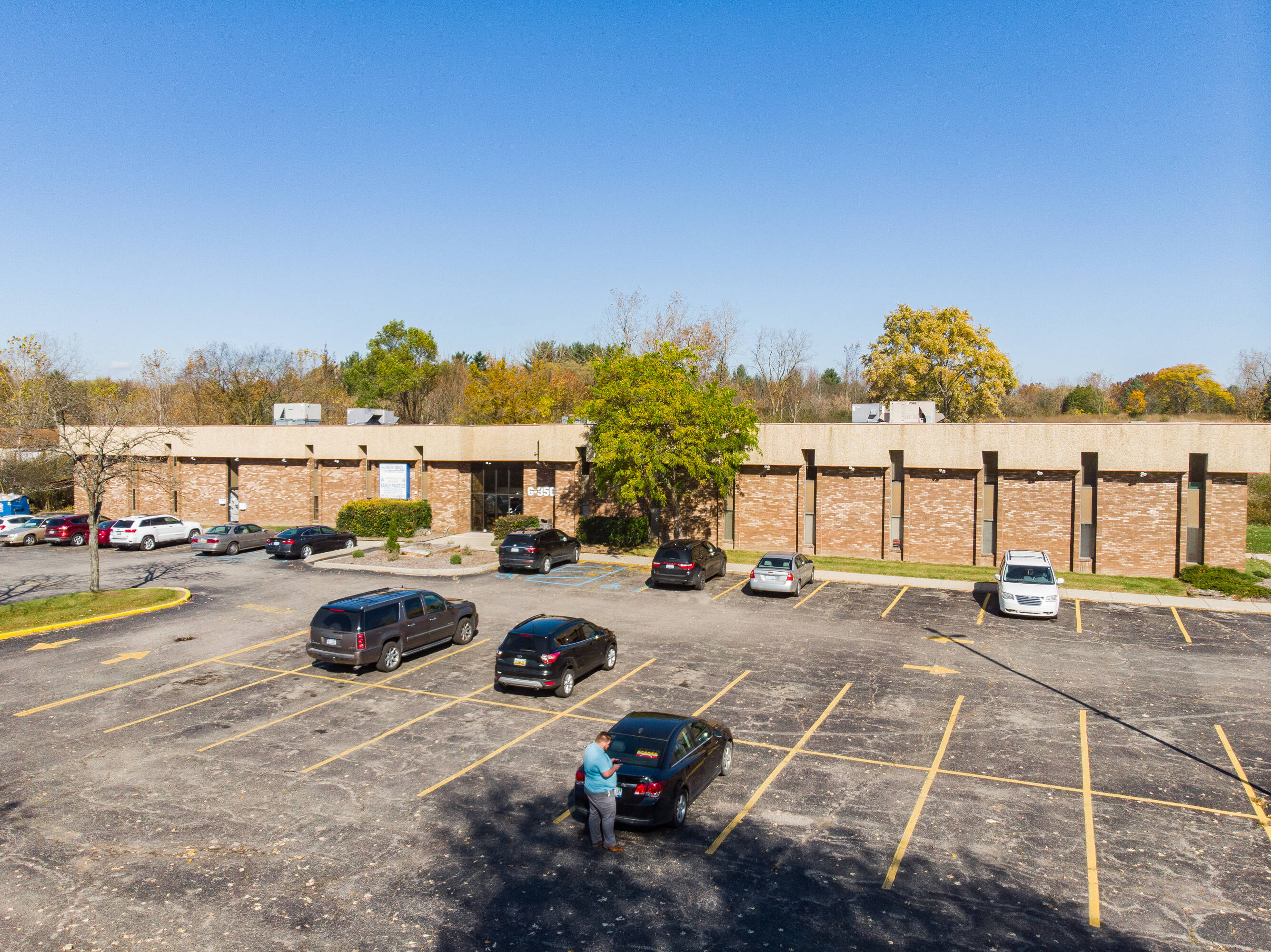 G3500 Flushing Rd, Flint, MI 48504