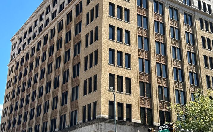 Pictures of Office property located at 610 Marshall St, Shreveport, LA 71101 for lease - image #1