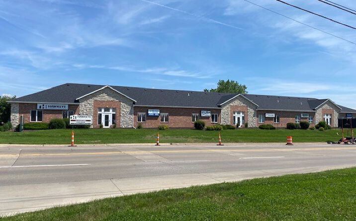 Pictures of Office property located at 1850 E 53rd St, Davenport, IA 52807 for lease - image #1