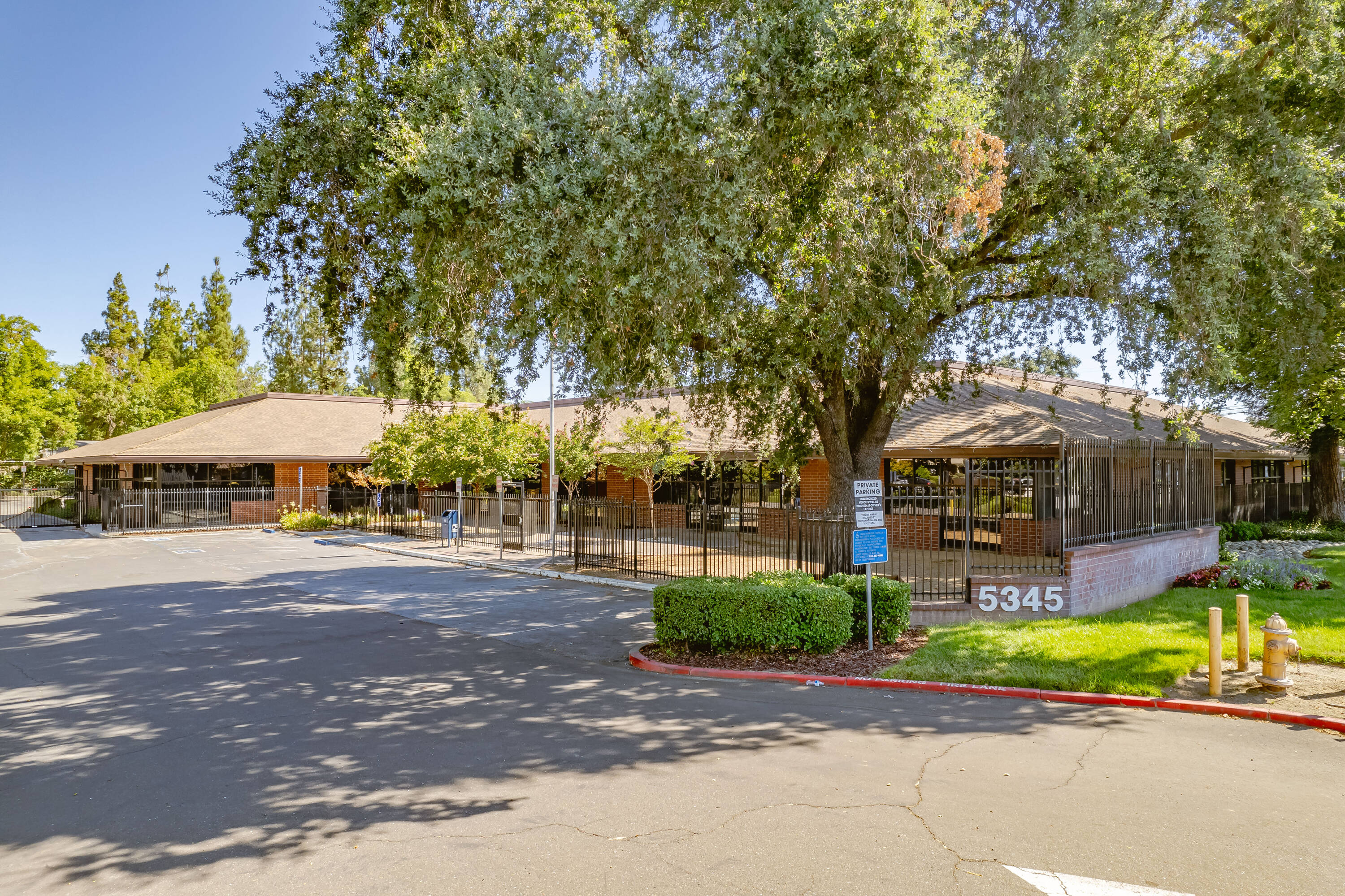 5345 Madison Ave, Sacramento, CA 95841