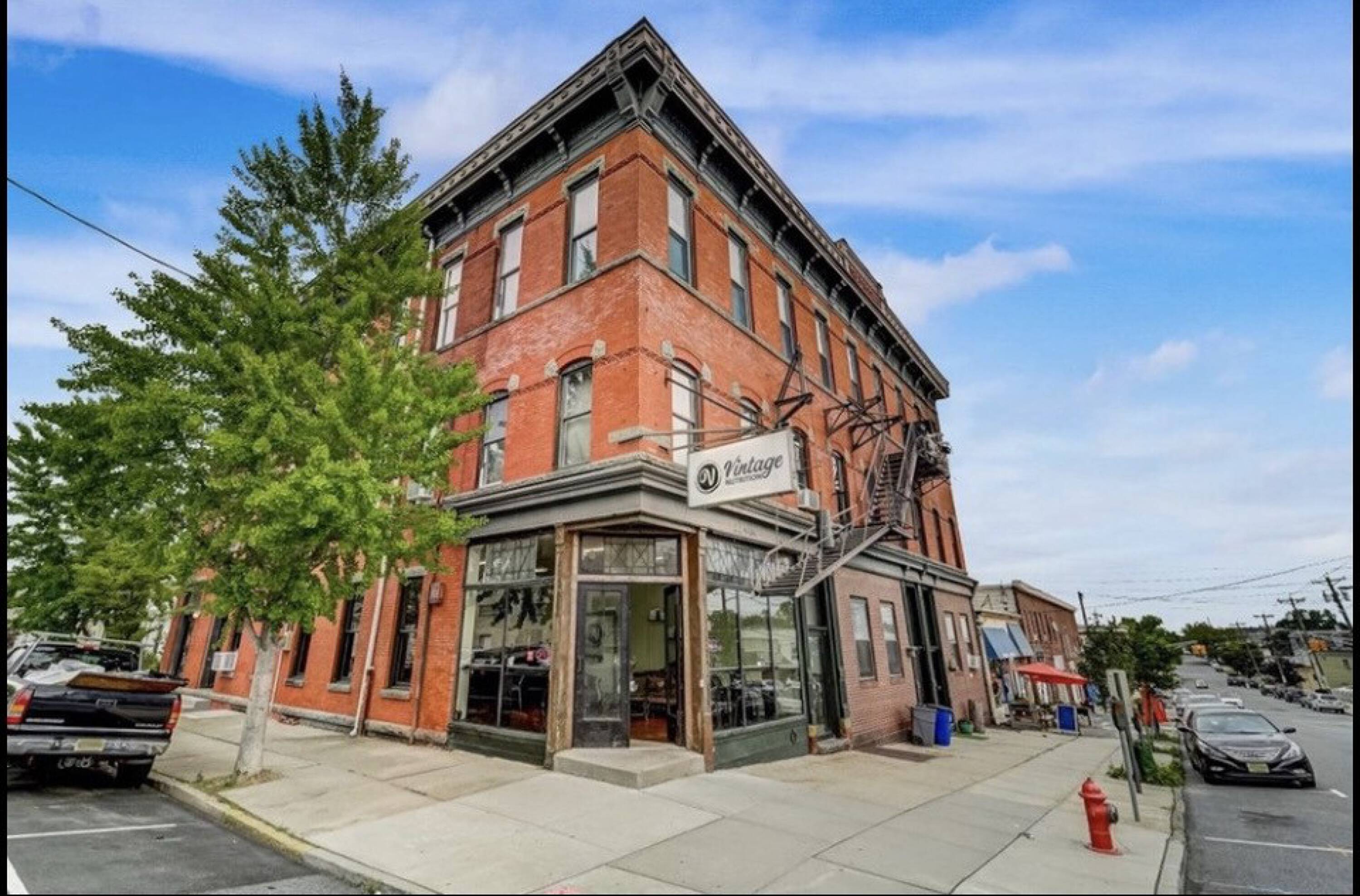 155 Midland Ave, Kearny, NJ 07032