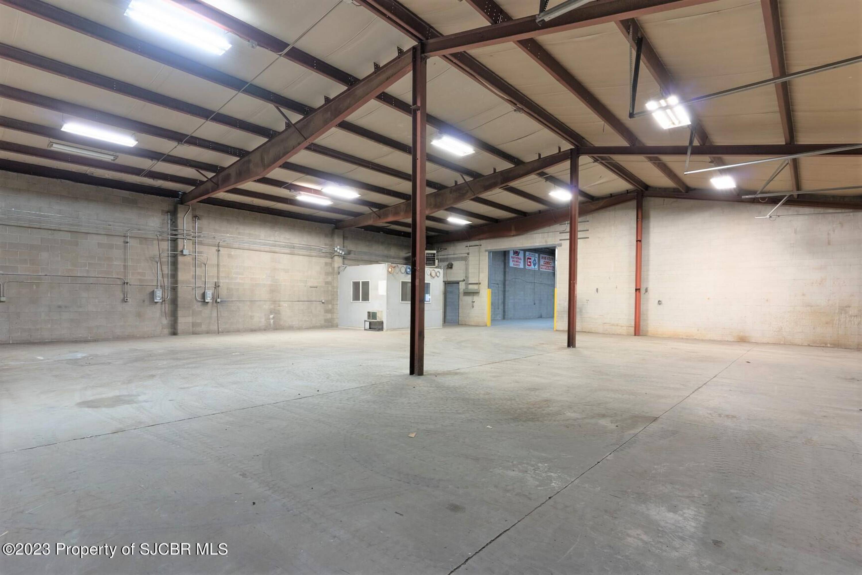 940 NM 516, Flora Vista, NM 87415