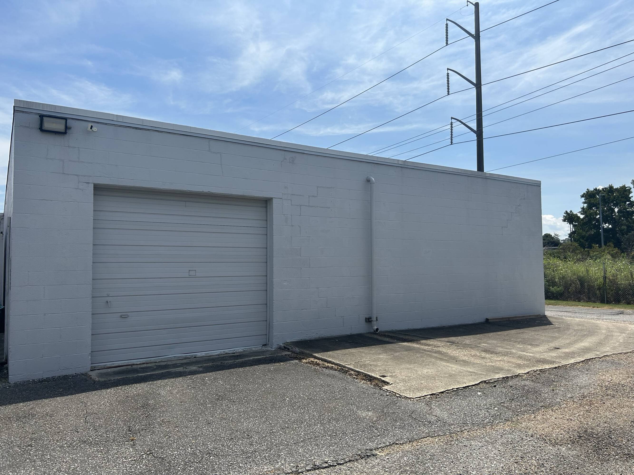 101 Malibu Dr, Virginia Beach, VA 23452