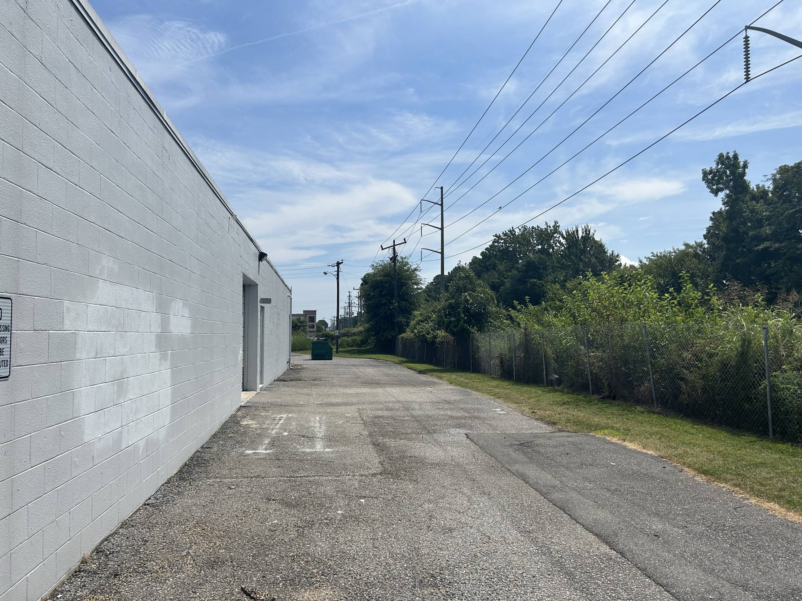 101 Malibu Dr, Virginia Beach, VA 23452