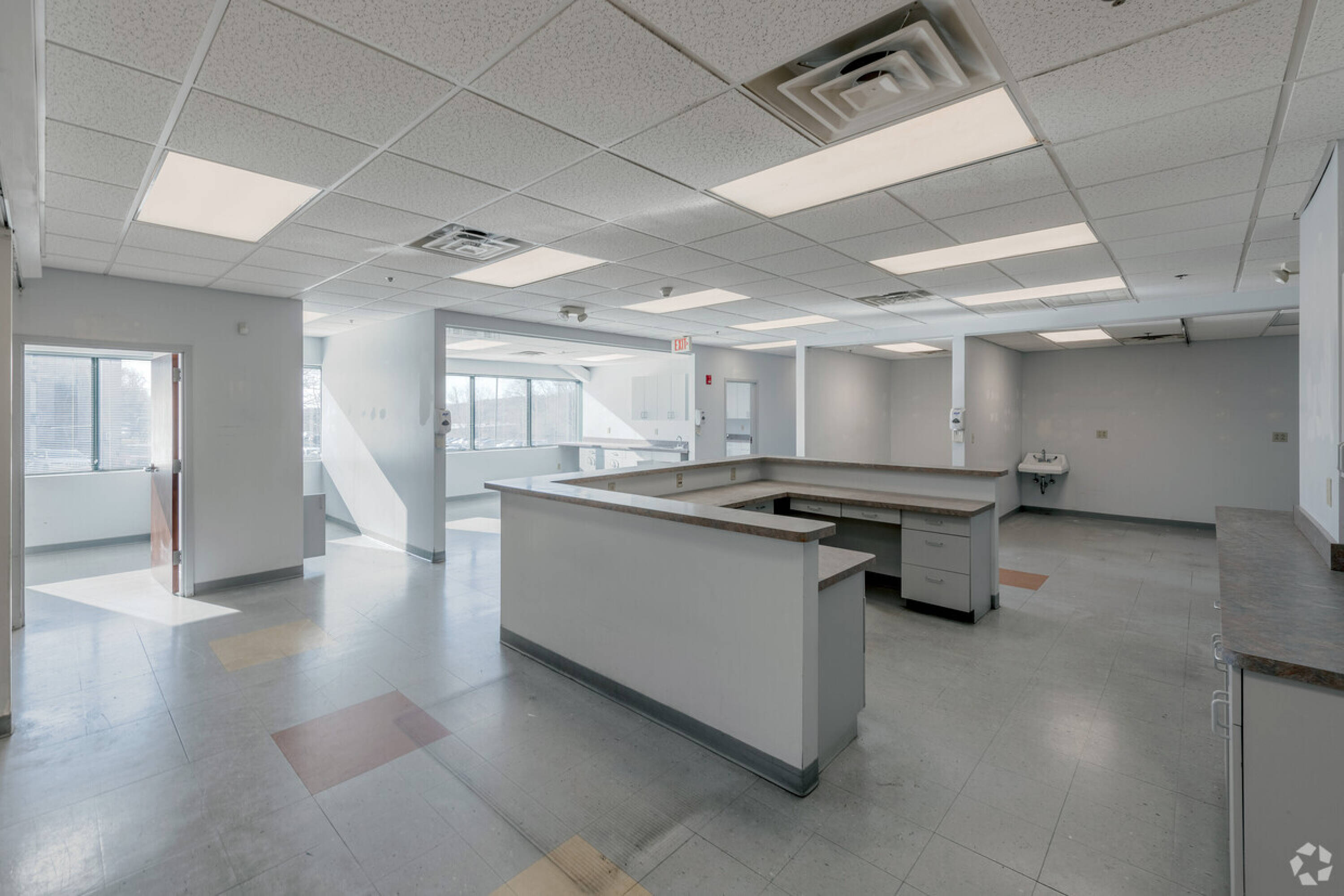 1526 Atwood Ave, Johnston, RI 02919