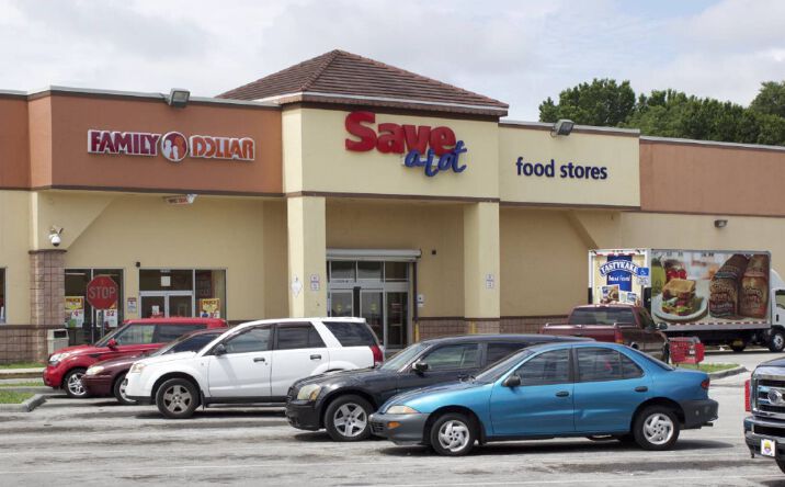 Pictures of Retail property located at 2100 Bruton Blvd, Orlando, FL 32805 for lease - image #1