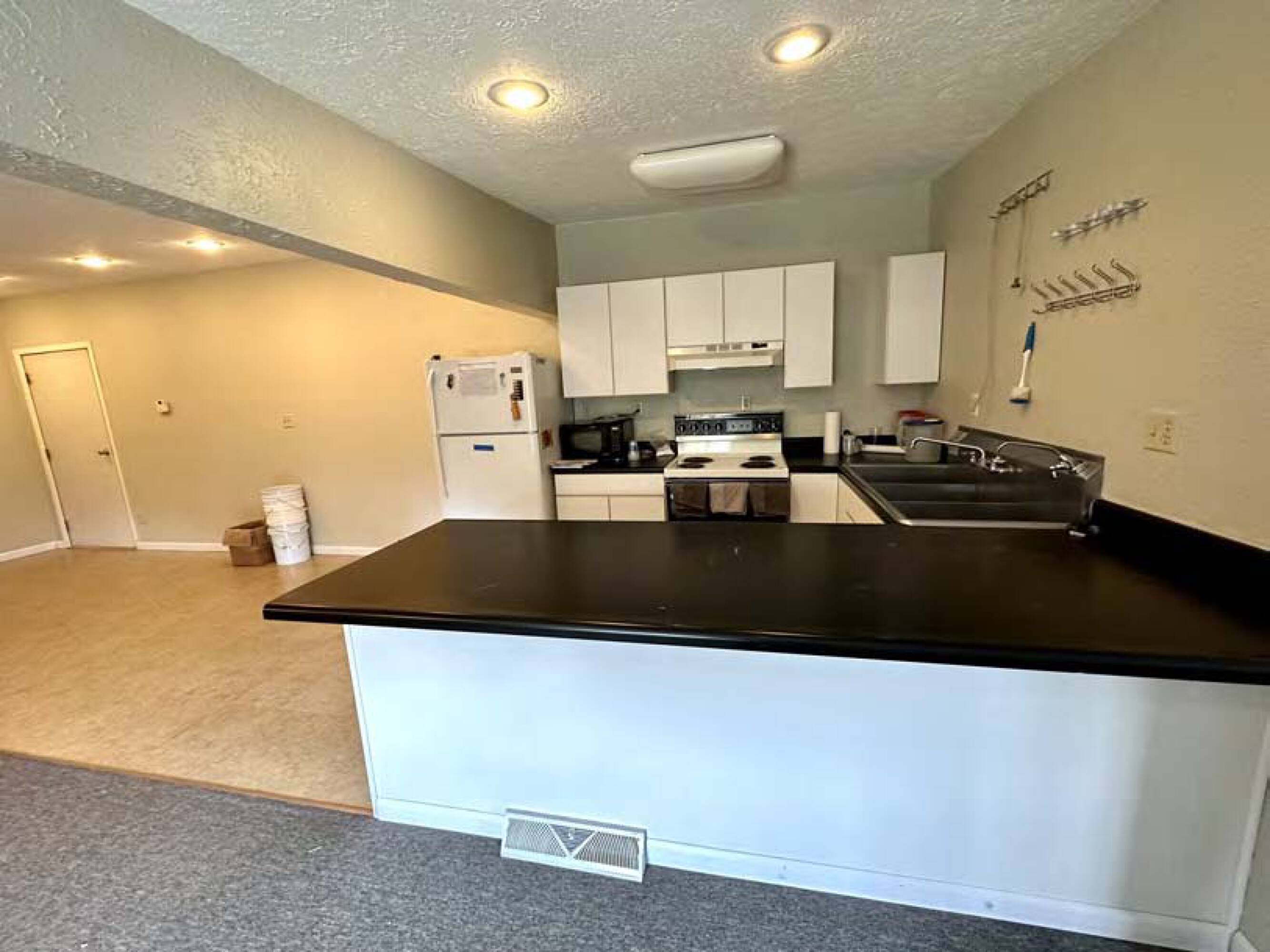 1967 W Boat St, Ozark, MO 65721