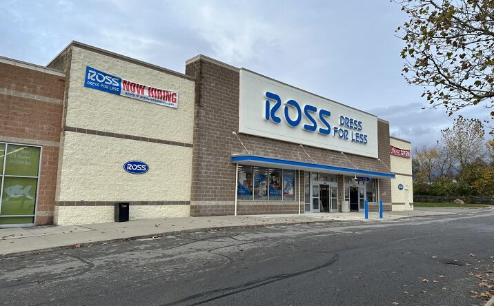Pictures of Retail property located at 8134 E Broad St, Reynoldsburg, OH 43068 for lease - image #1