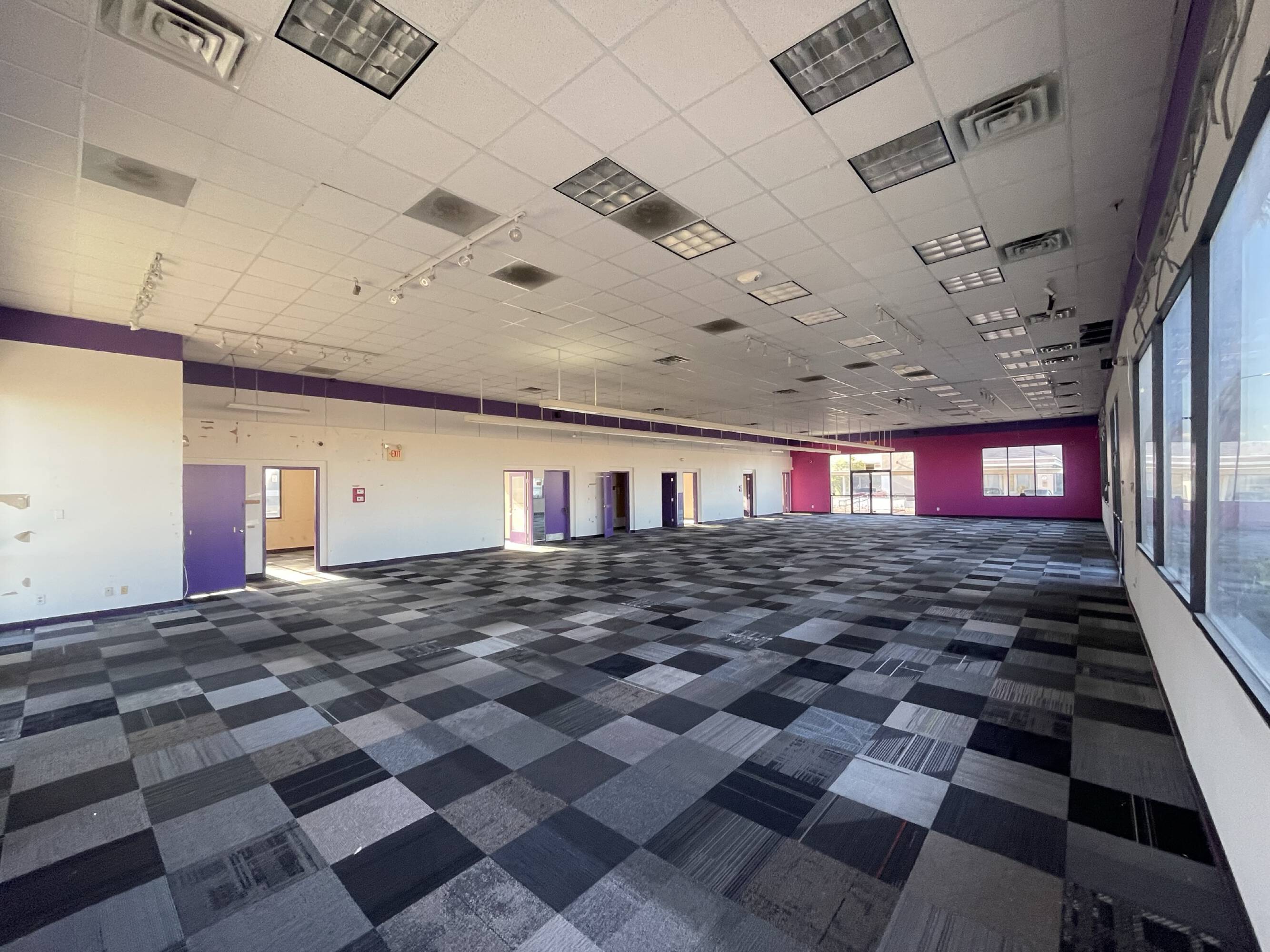 1725 S Rainbow Blvd, Las Vegas, NV 89146