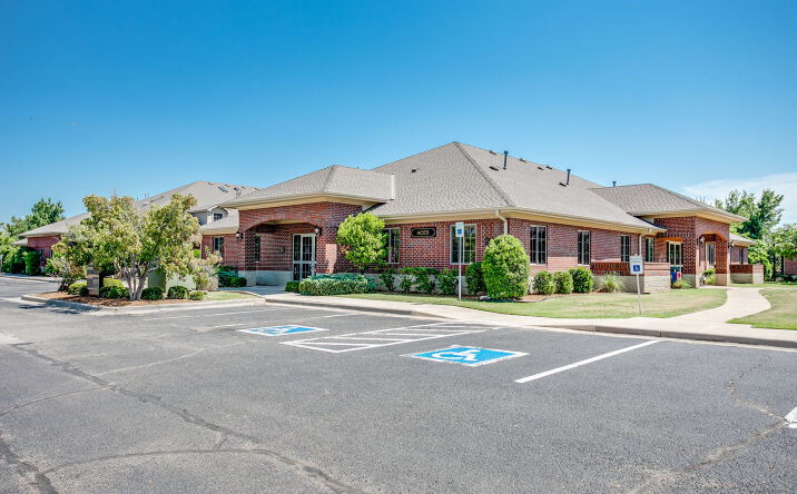 Pictures of Office property located at 1018 24th Ave NW, Norman, OK 73069 for lease - image #1