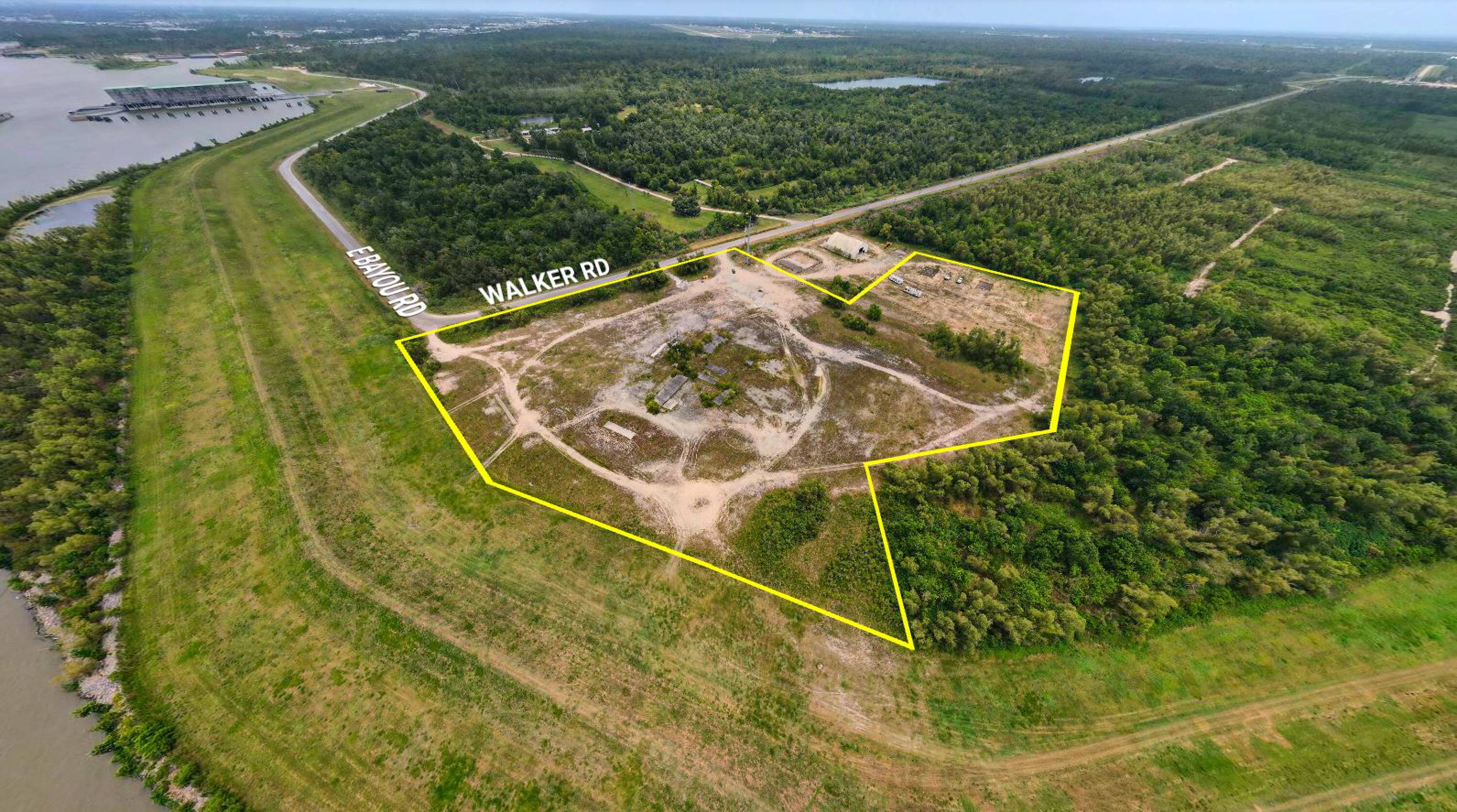 Walker Rd, Belle Chasse, LA 70037