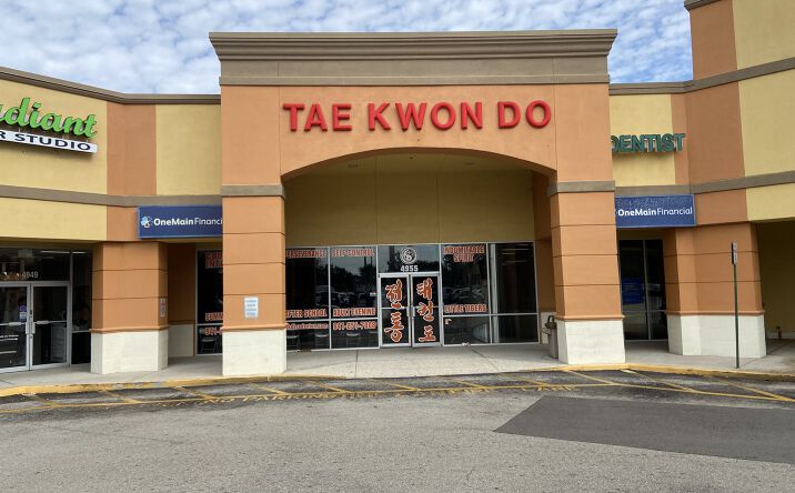 Pictures of Retail property located at 4925 FL-64, Bradenton, FL 34208 for lease - image #1