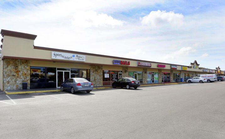 Pictures of Retail property located at 2575 E Bay Dr, Largo, FL 33771 for lease - image #1