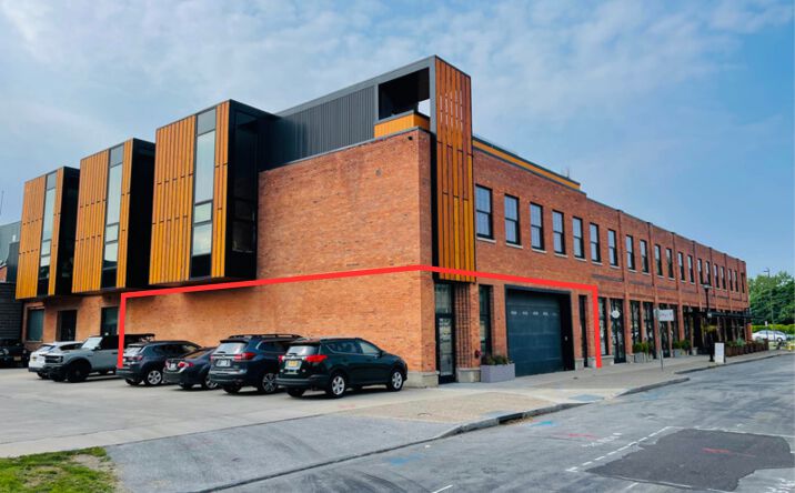 Pictures of Restaurant, Retail property located at 37 Russell St, Rochester, NY 14607 for lease - image #1