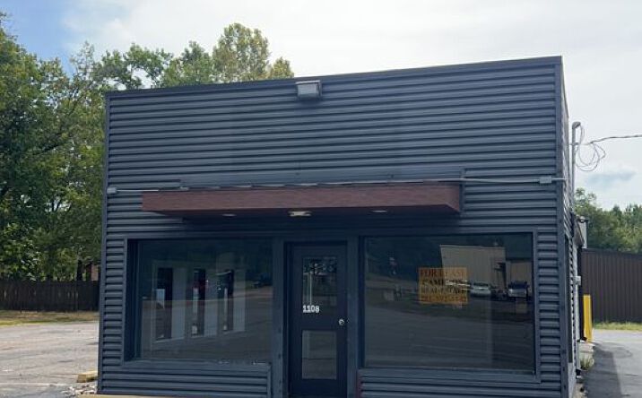 Pictures of Industrial property located at 1108 N Washington Ave, Cleveland, TX 77327 for lease - image #1