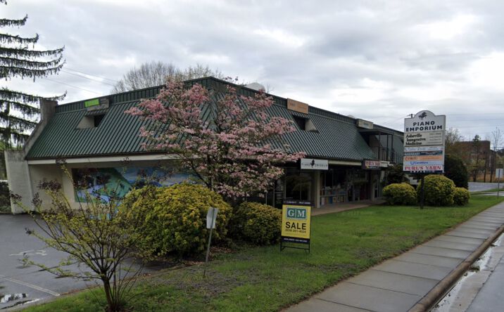 Pictures of Office, Retail property located at 830 Hendersonville Rd, Asheville, NC 28803 for lease - image #1