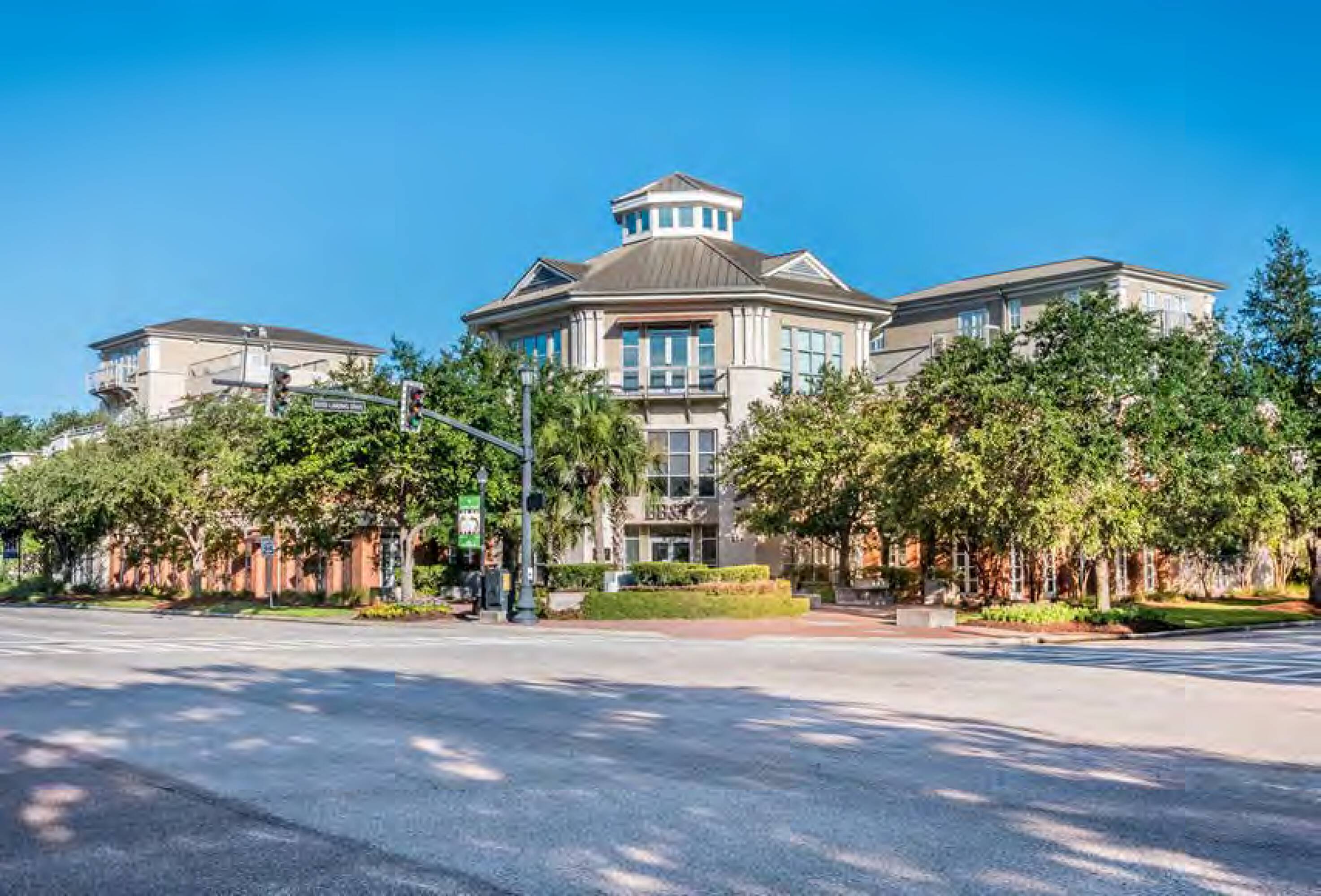 234 Seven Farms Drive, Charleston, SC 29492