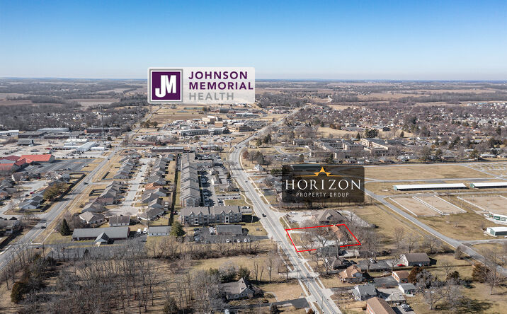 Pictures of Retail, Office property located at 950 W Jefferson St, Franklin, IN 46131 for lease - image #1