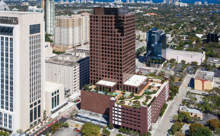 Pictures of Retail, Restaurant property located at 110 SE 6th St, Fort Lauderdale, FL 33301 for lease - image #1