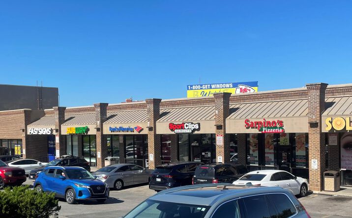 Pictures of Retail, Office property located at 905 Westport Rd, Kansas City, MO 64111 for lease - image #1