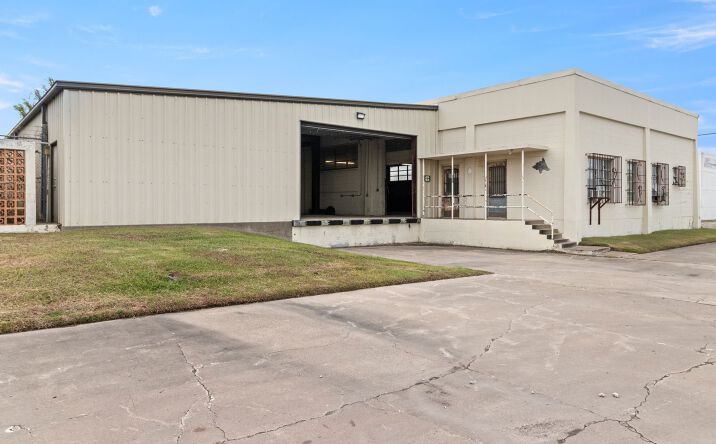 Pictures of Industrial property located at 301 44th St, Corpus Christi, TX 78405 for lease - image #1