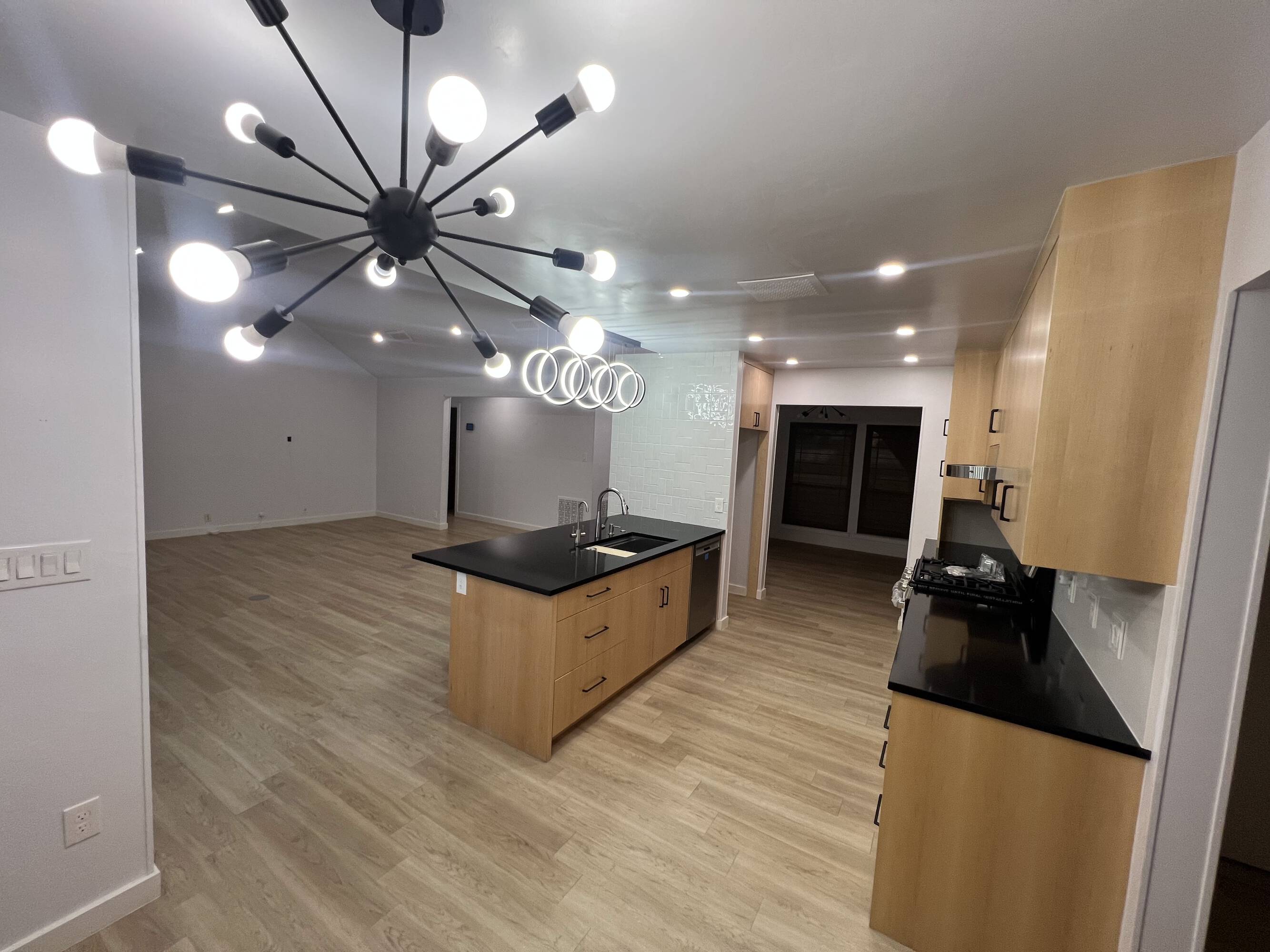 3400 Rowe Ln, Pflugerville, TX 78660