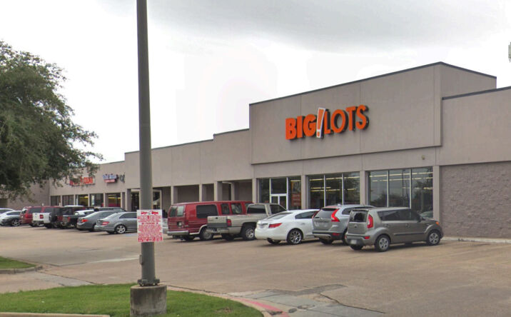 Pictures of Retail, Office, Restaurant property located at 719 N Hampton Rd, DeSoto, TX 75115 for lease - image #1