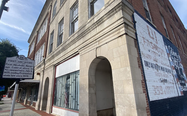 Pictures of Restaurant, Special Purpose, Office property located at 315 Nash St, Wilson, NC 27893 for lease - image #1