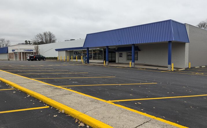Pictures of Retail, Office, Restaurant property located at 140 Mansfield Ave, Shelby, OH 44875 for lease - image #1