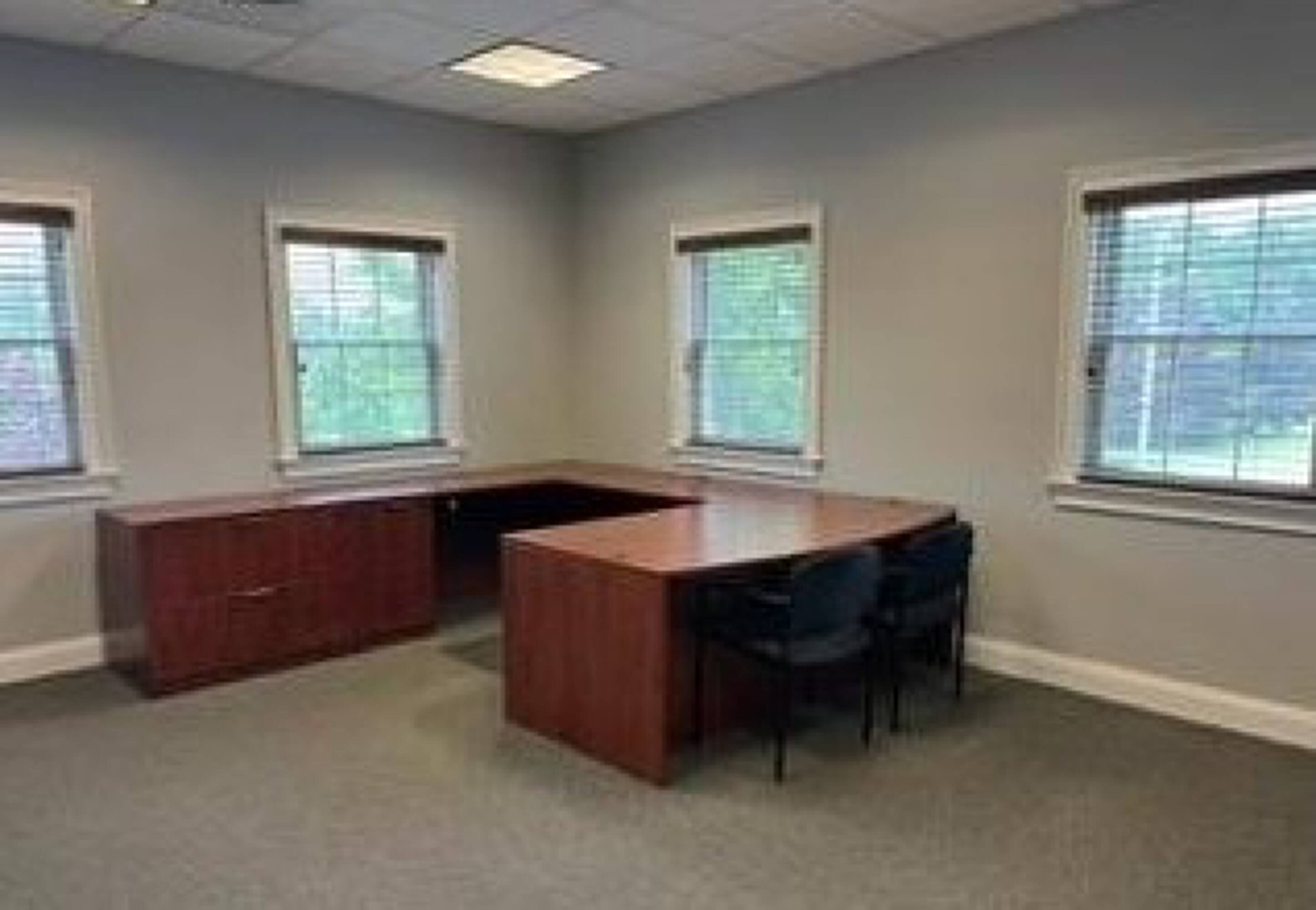 116 OAK ST Glastonbury CT 06033-2300 APN: 09003054-48800116 | Crexi.com
