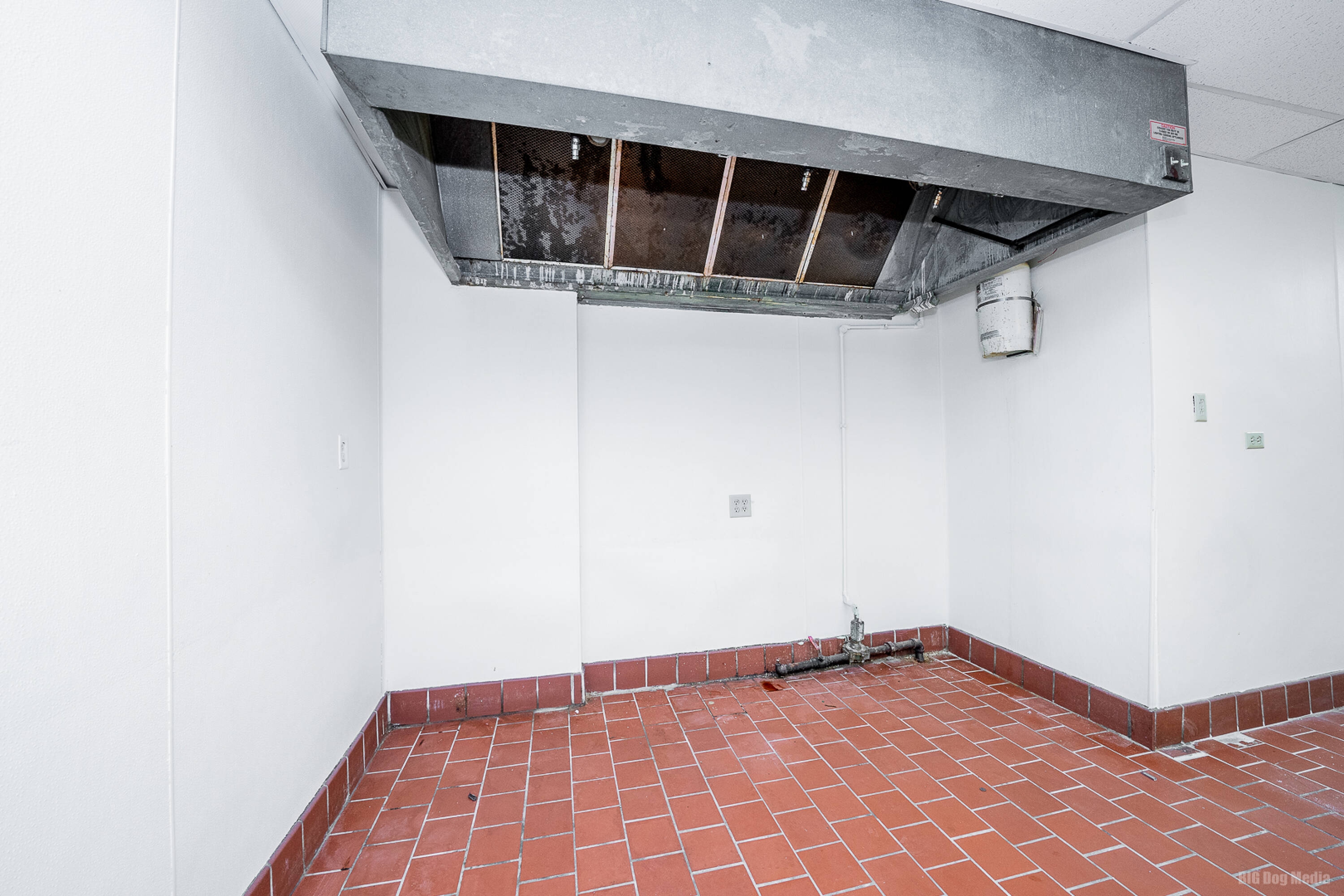 85 W Jefferson St, Joliet, IL 60432