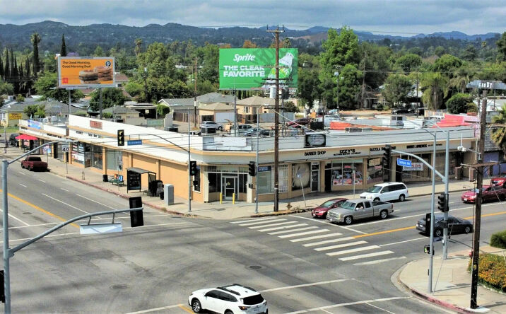 Pictures of Retail property located at 19300 Vanowen St, Los Angeles, CA 91335 for lease - image #1