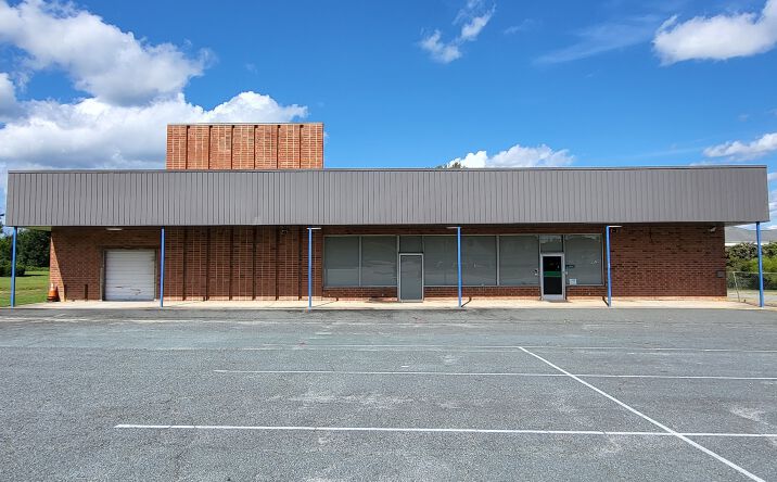 Pictures of Retail property located at 2725 Old Monroe Rd, Stallings, NC 28104 for lease - image #1