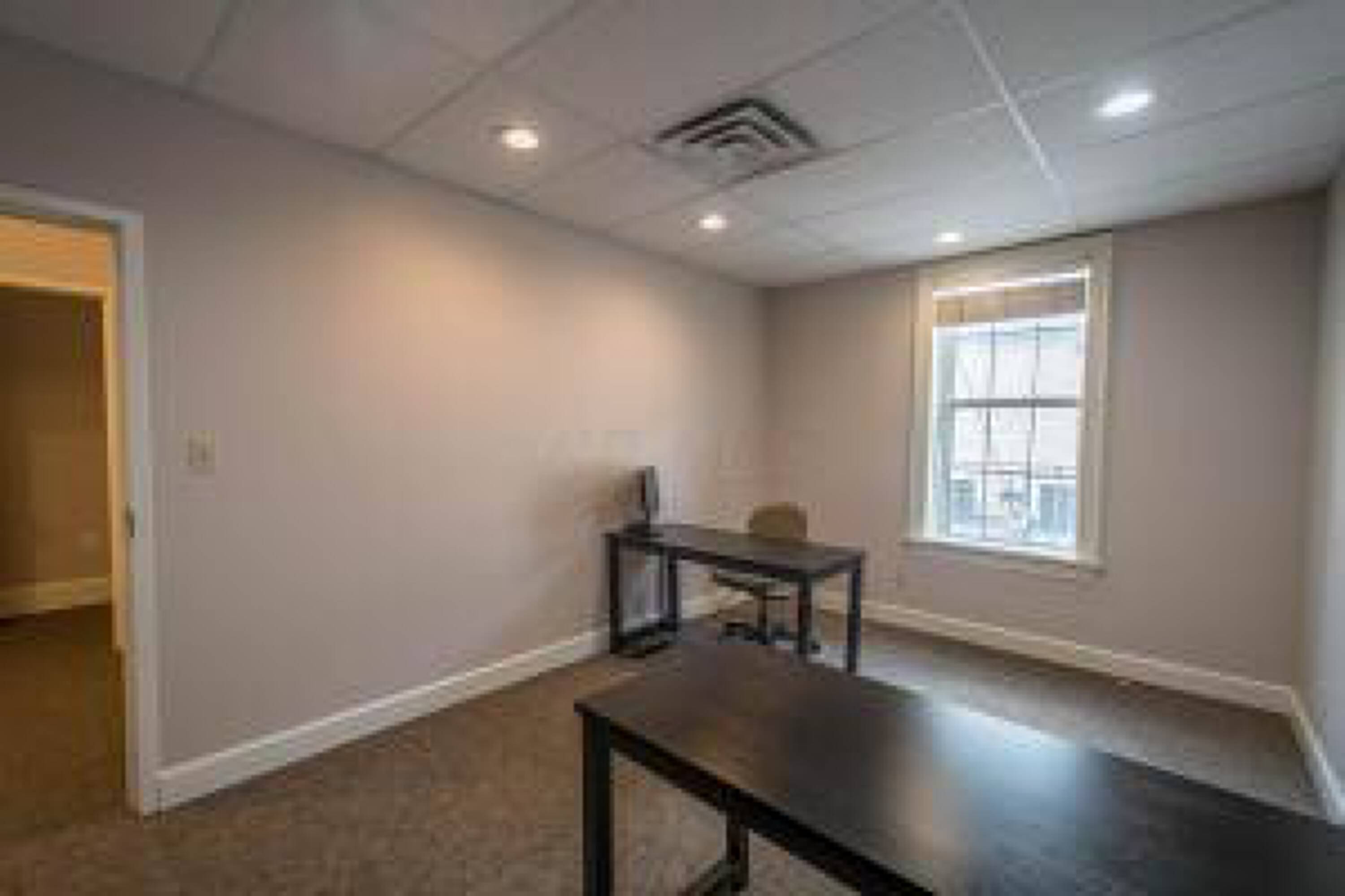 6 E 2nd Street 101, Summerford, OH 43140