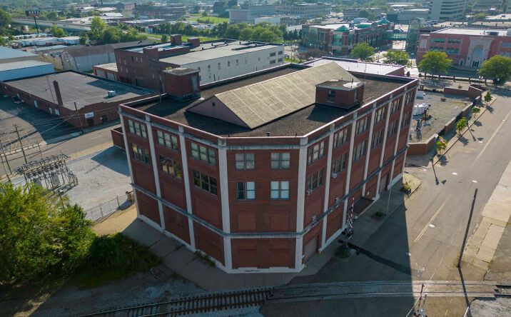 Pictures of Industrial property located at 606 2nd St SE, Canton, OH 44702 for sales - image #1