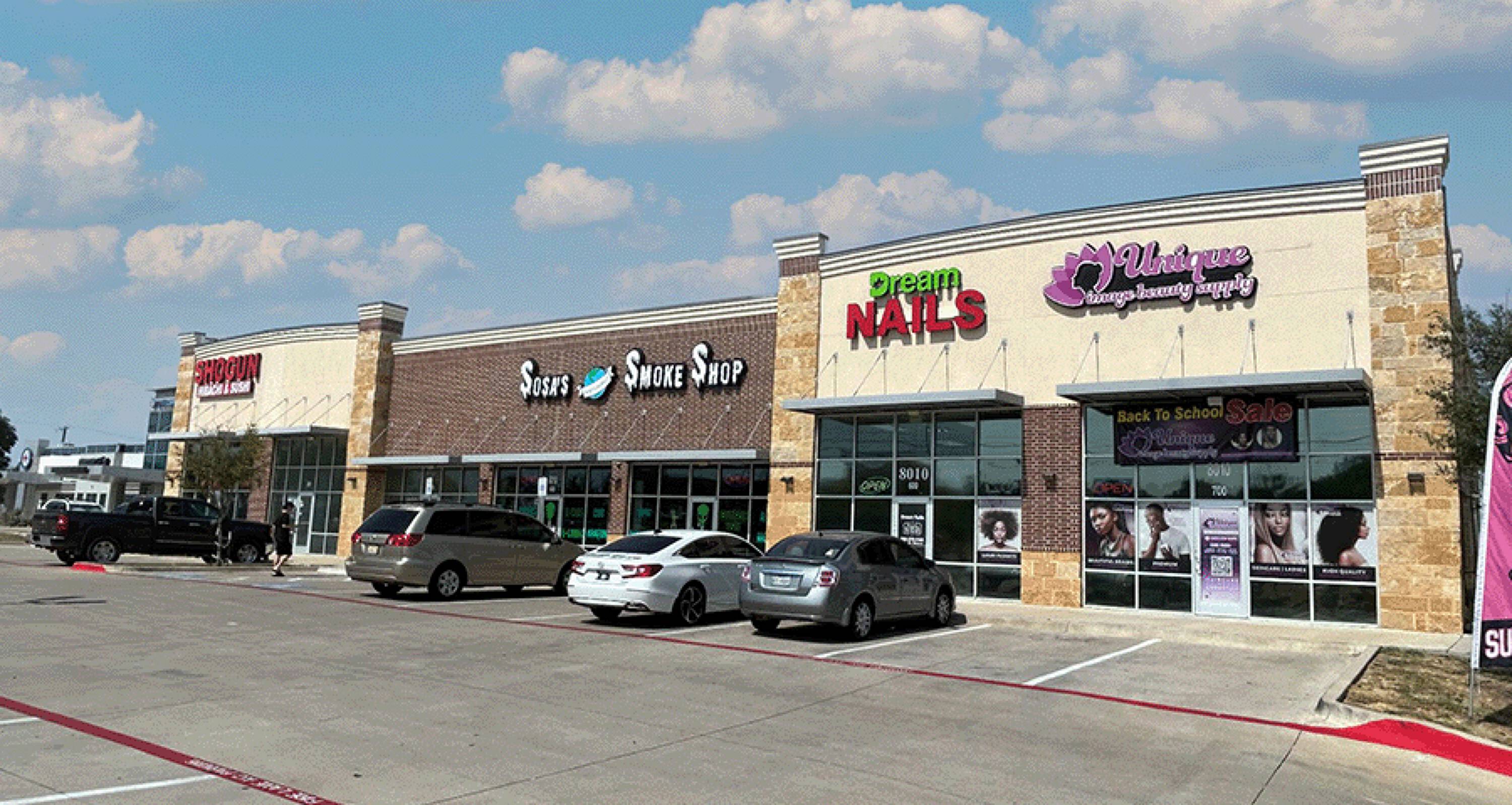 8010 Matlock Rd, Arlington, TX 76002