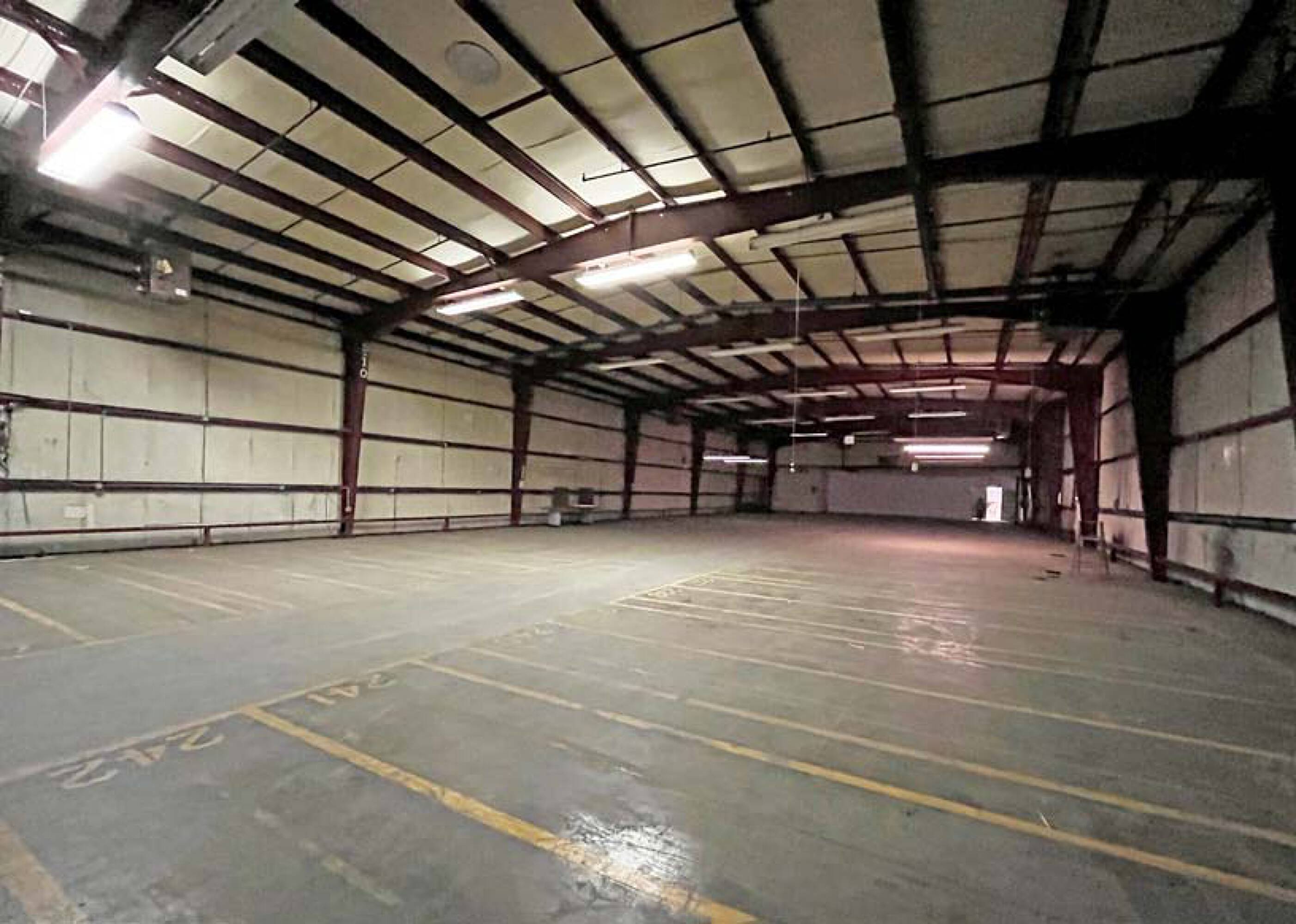 28 Appleton St, Holyoke, MA 01040