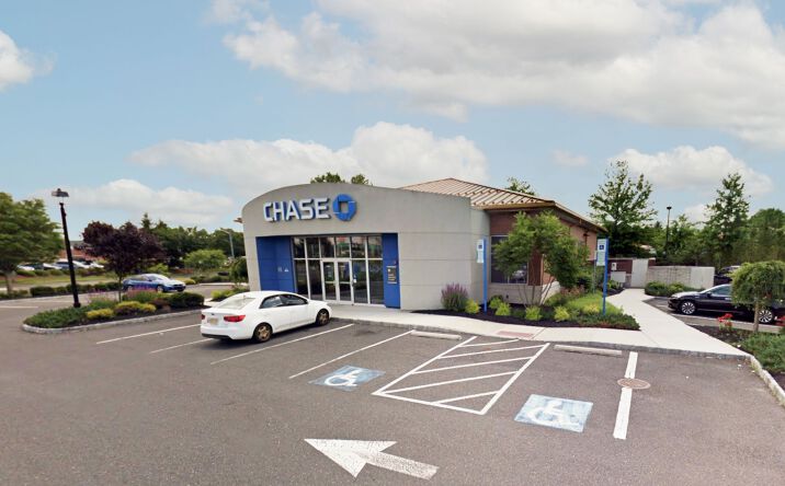 Pictures of Retail property located at 955 NJ-33, Hamilton Township, NJ 08619 for lease - image #1