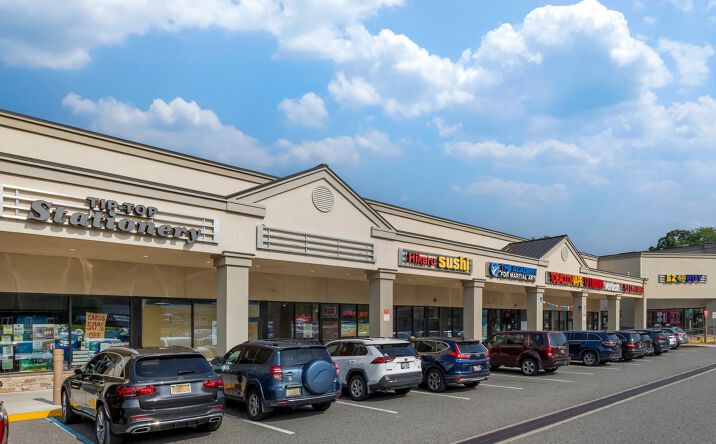 Pictures of Retail property located at Orangetown Shopping Center, Orangeburg, NY 10962 for lease - image #1