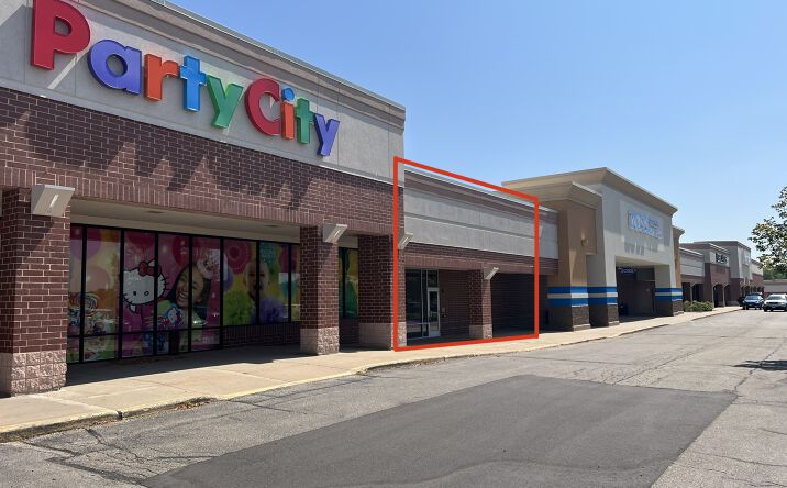 Pictures of Retail, Office property located at 2135 Zeier Rd, Madison, WI 53704 for lease - image #1