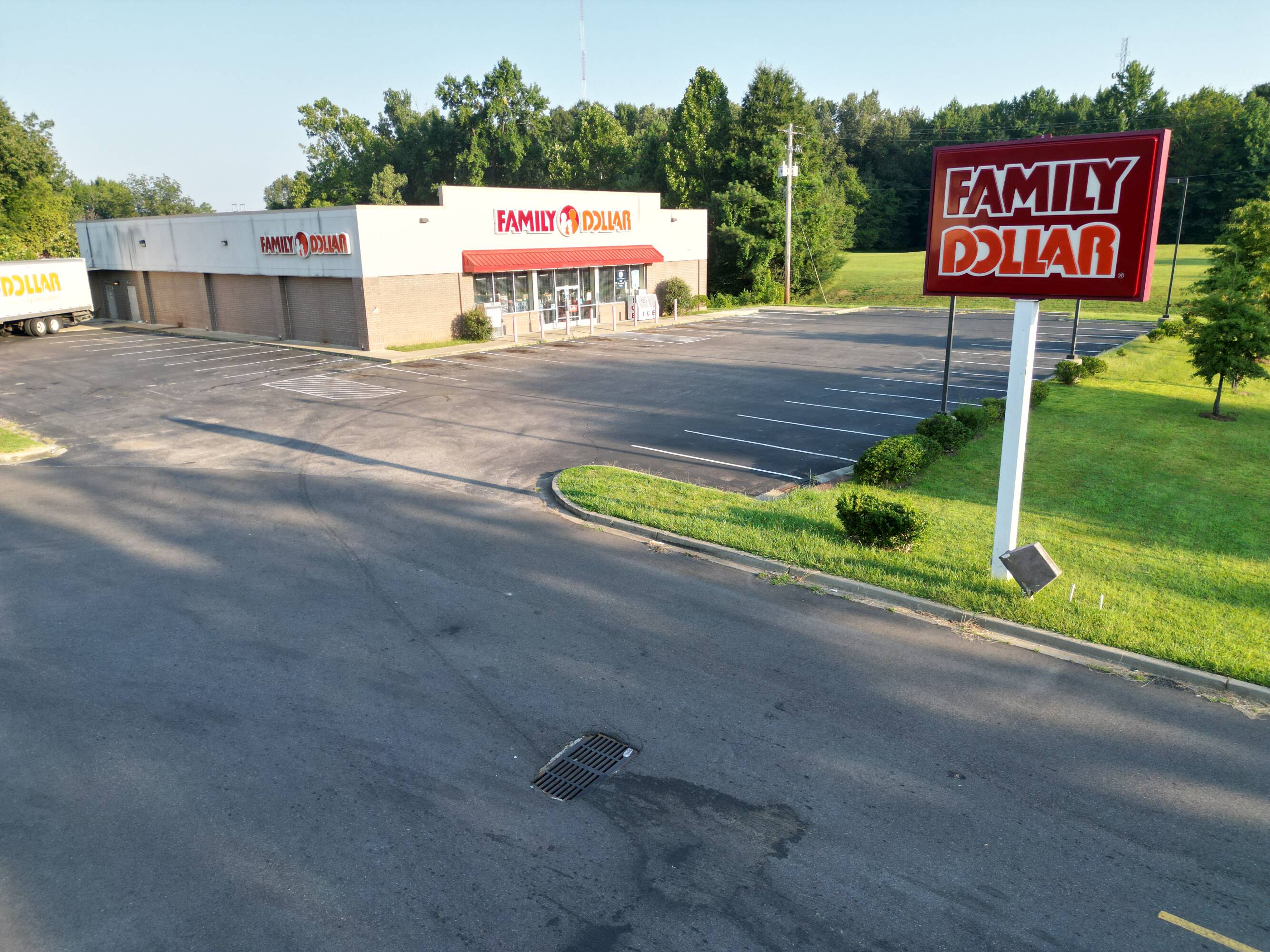 1539 Whitten Rd, Memphis, TN 38134