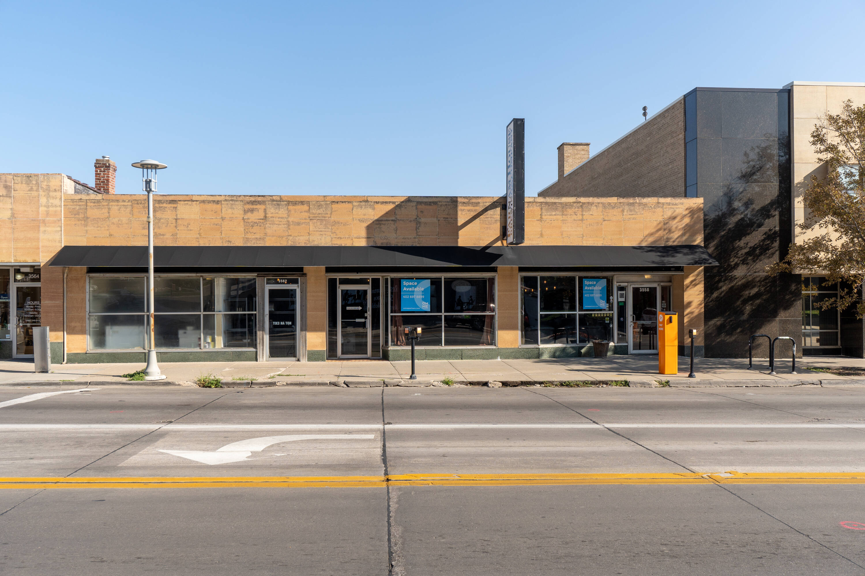 3562 Farnam St, Omaha, NE 68131