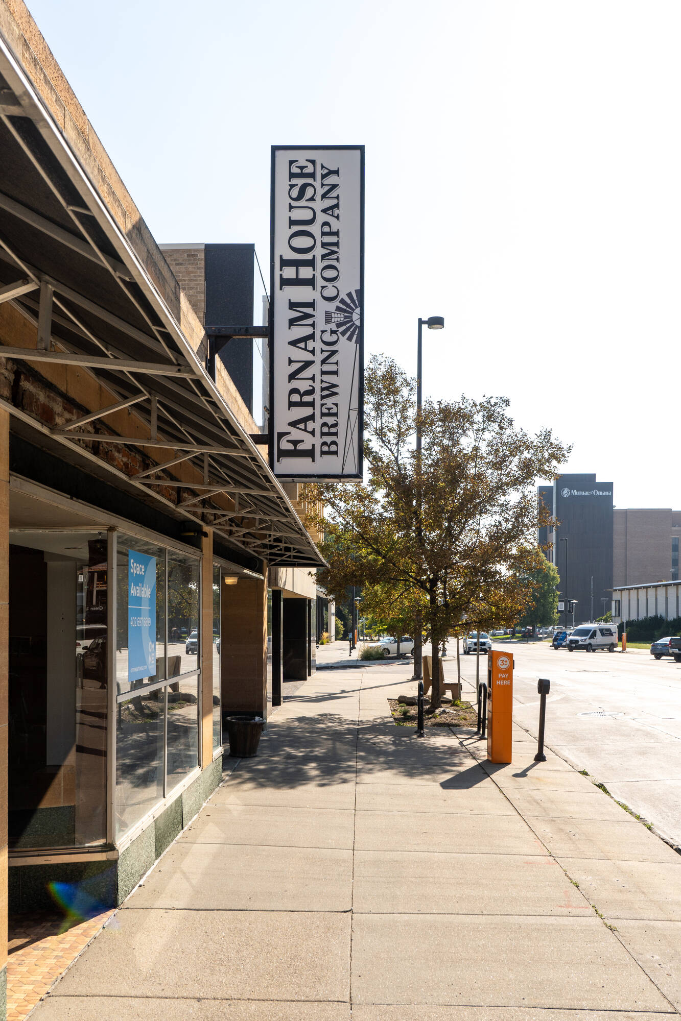 3562 Farnam St, Omaha, NE 68131