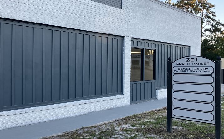 Pictures of Retail property located at 201 S Parler Ave, St George, SC 29477 for lease - image #1
